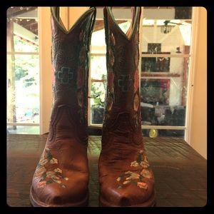 Macie Bean girls boots